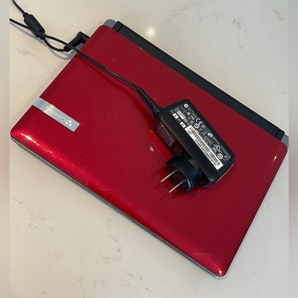 Mini gateway laptop